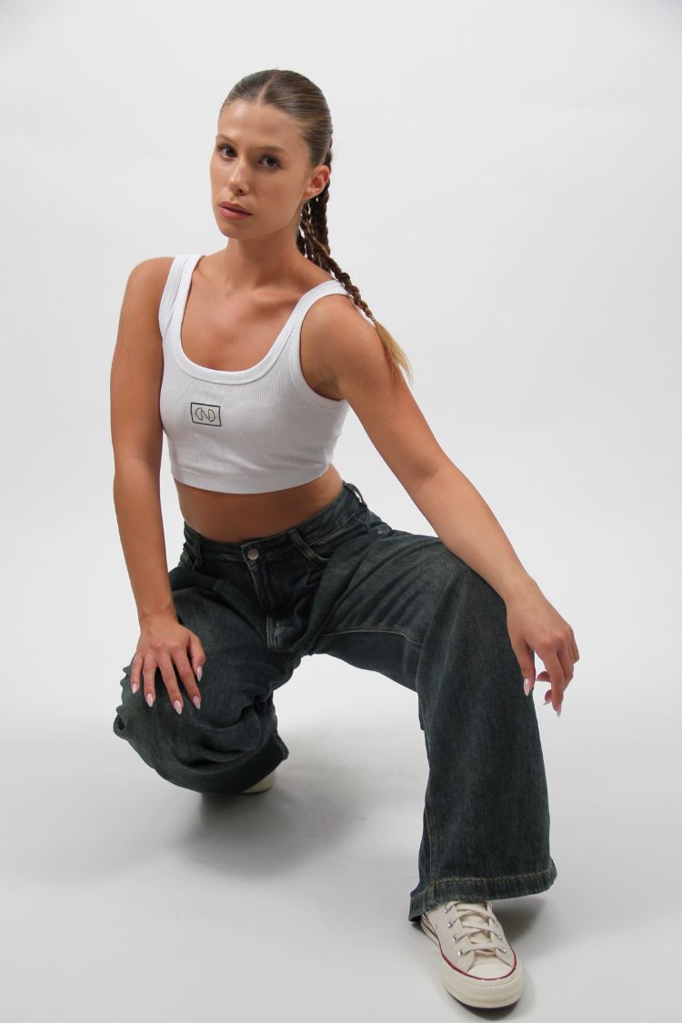 NO.1 BAGGY JEANS WITH FADED AFFECT