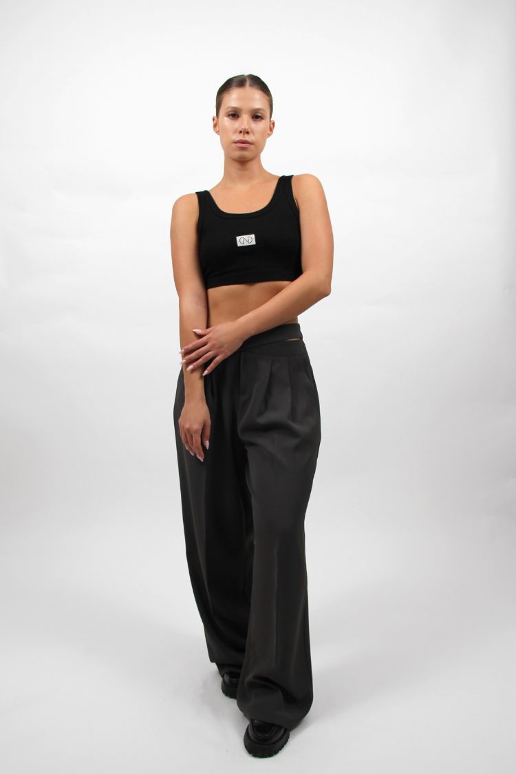 ONART CROP TOP BLACK