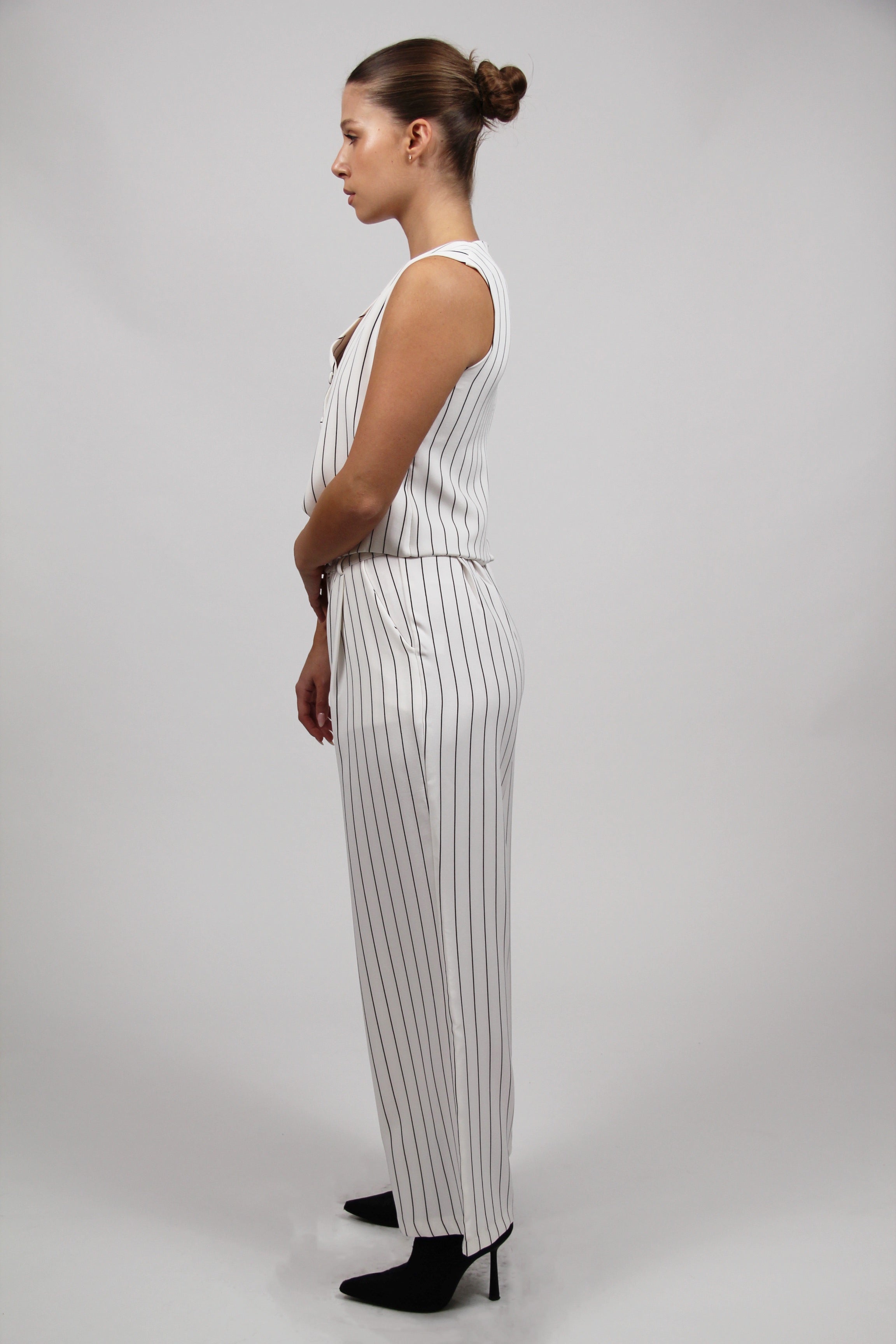 FULL LENGTH STRIPED MASCULINE TROUSERS WHITE