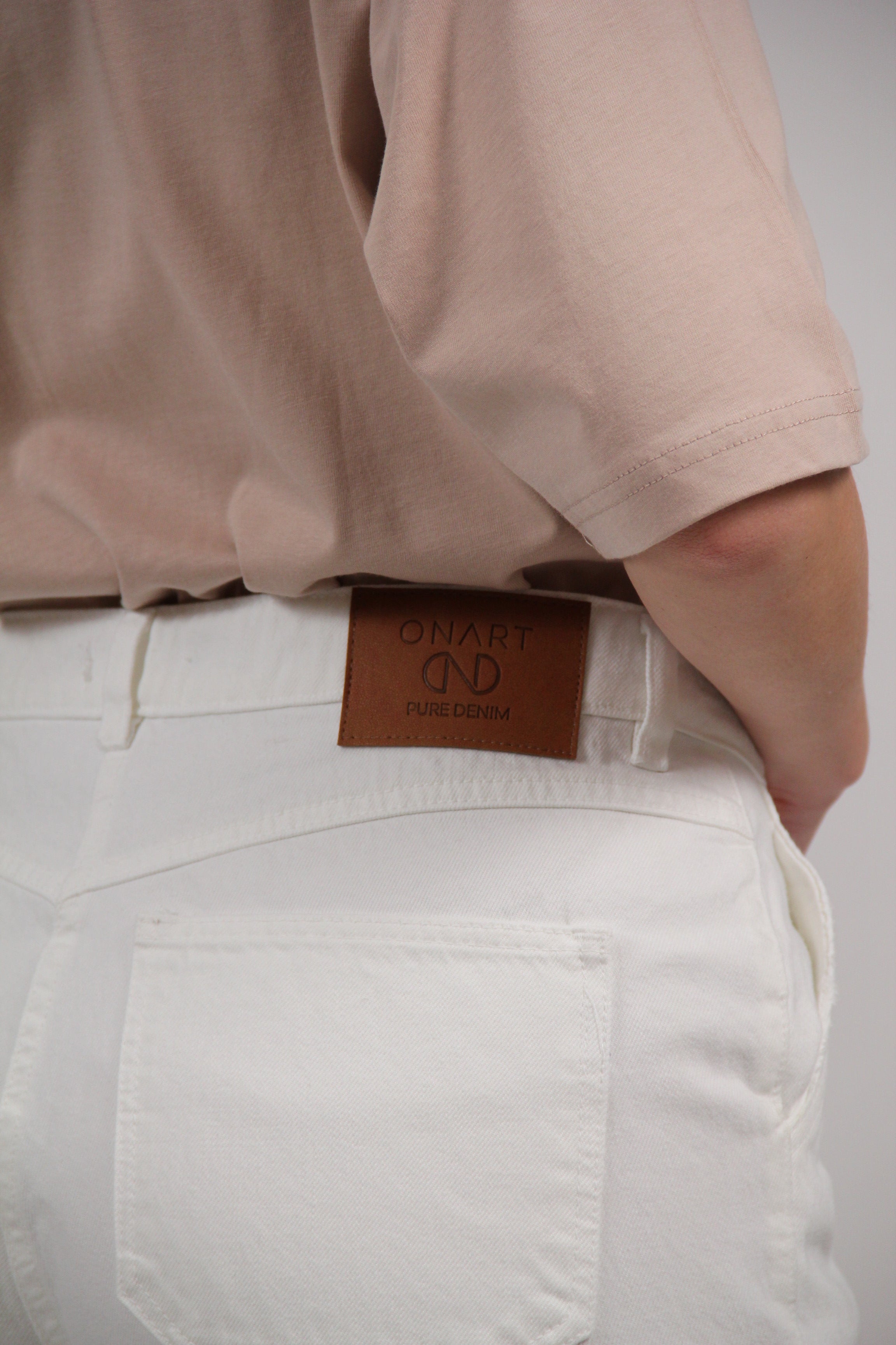 NO.3 LOOSE FIT WIDE LEG JEANS